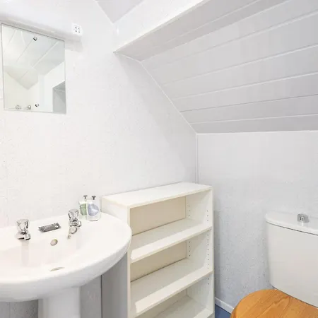 Host & - Farthings Holiday home *